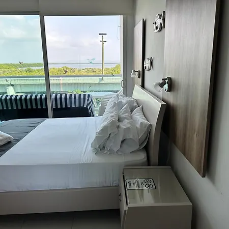 Morros La Boquilla Apartment *